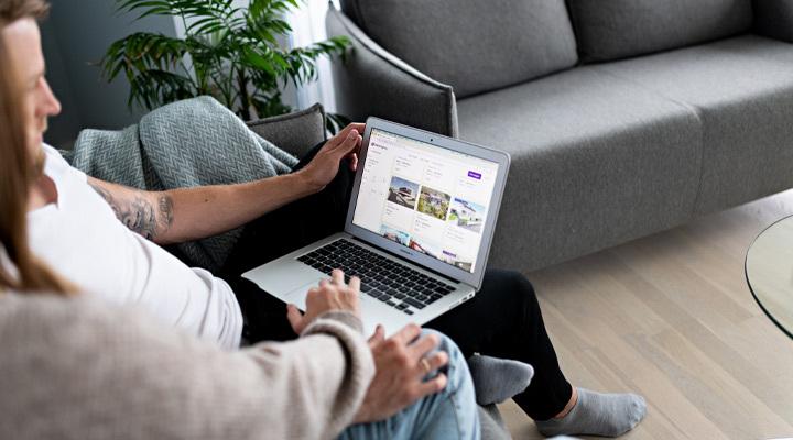 Nye øyne ser bedre hvilke endringer som kan få boligen til å fremstå mer attraktiv. Be om tips og hjelp fra noen i familie eller vennekrets som har interesse for interiør og design. Foto: Tone Molnes